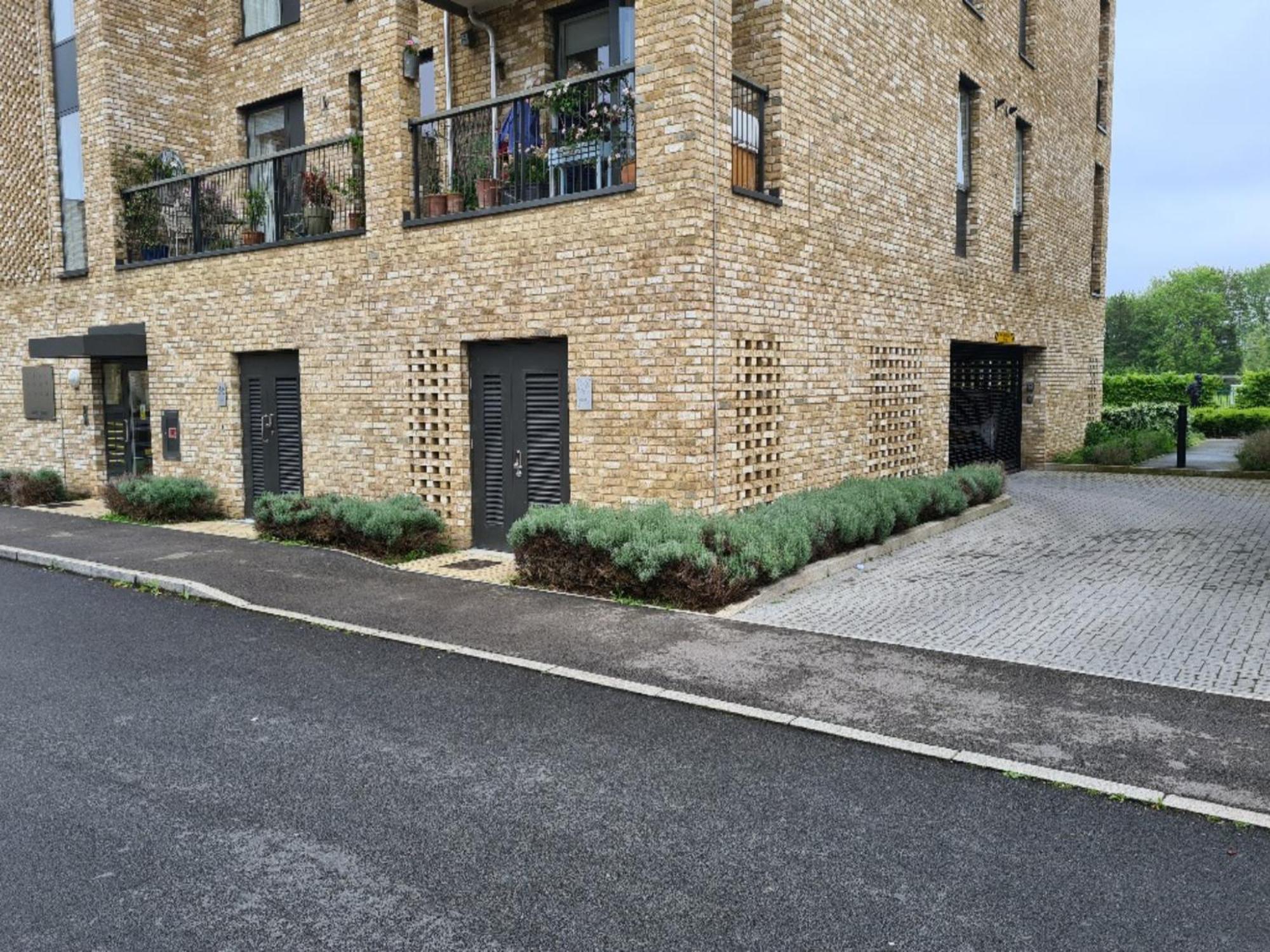 Pass The Keys Stunning And Spacious Modern Flat - Own Car Park CBG Exterior photo