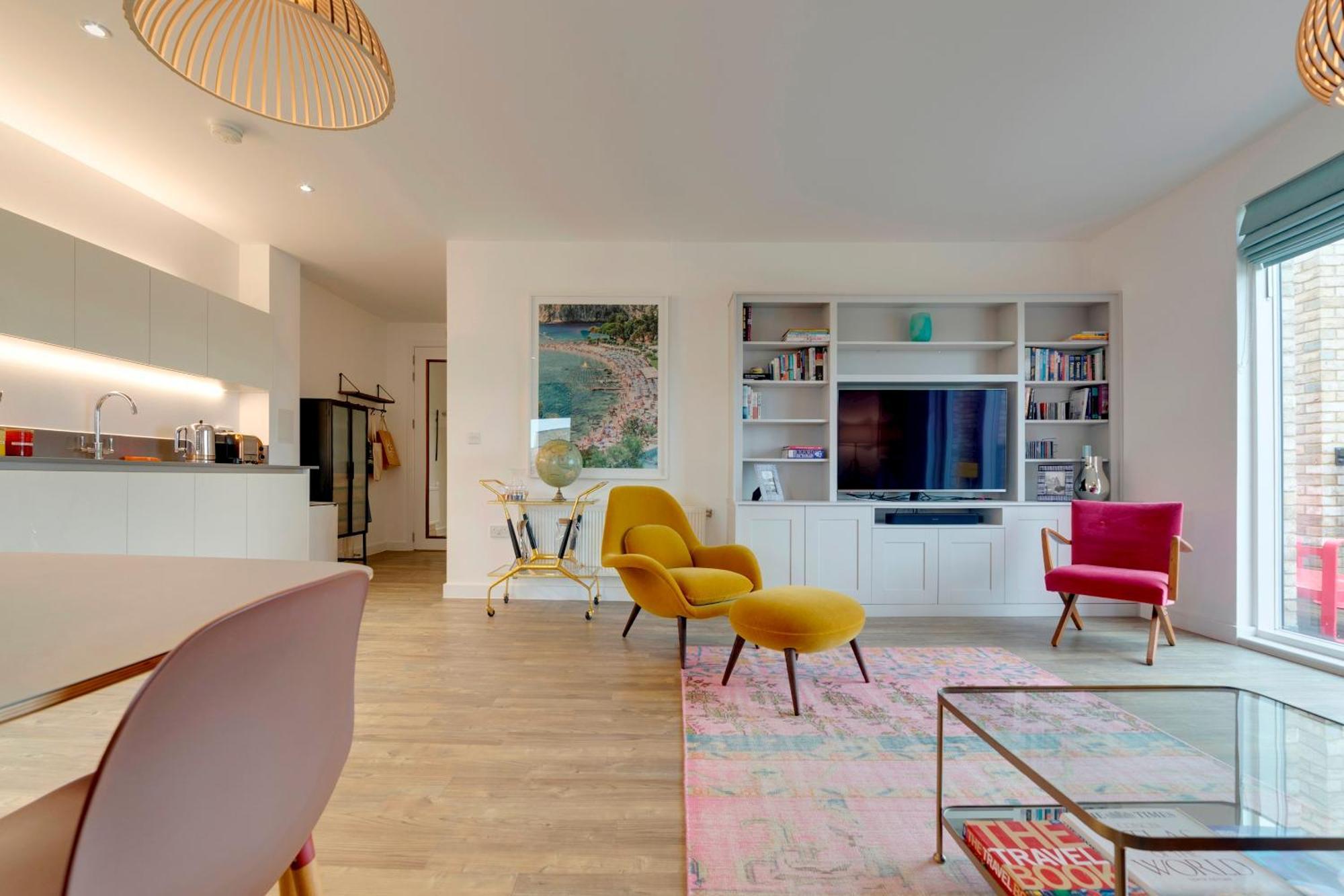 Pass The Keys Stunning And Spacious Modern Flat - Own Car Park CBG Exterior photo